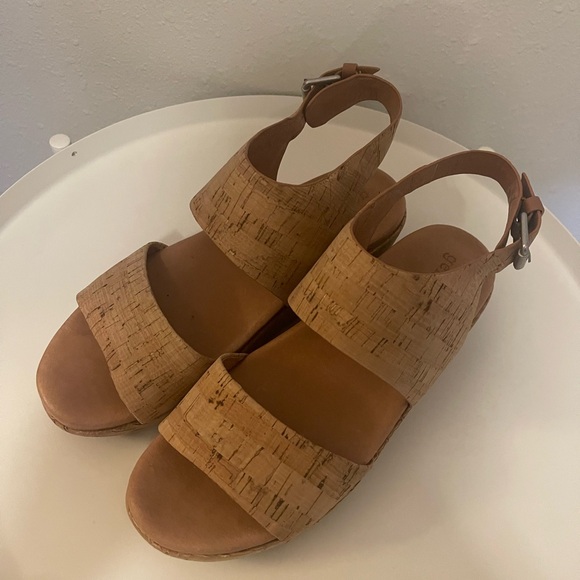 Gentle Souls by Kenneth Cole Lori Platform Wedge Sandal in Cork, Size 8.5 - Picture 8 of 9